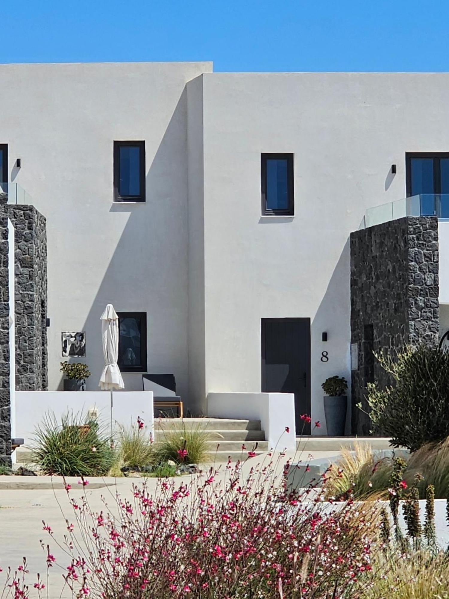 Mylithos Suites Монолитос Екстериор снимка